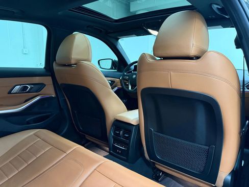 Used 2021 BMW 330i Sedan w/ Convenience Package image 15