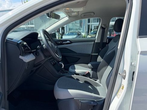 Certified 2024 Volkswagen Taos S FWD image 10