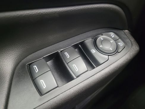 Used 2019 Chevrolet Equinox LT w/ Driver Convenience Package image 27