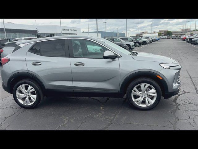 Certified 2026 Buick Encore GX Preferred w/ Comfort Package FWD image 9