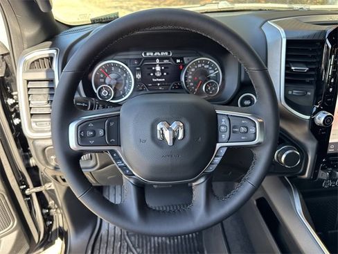 New 2026 RAM 1500 4x4 Crew Cab image 18