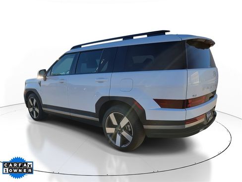 Used 2024 Hyundai Santa Fe Limited image 3