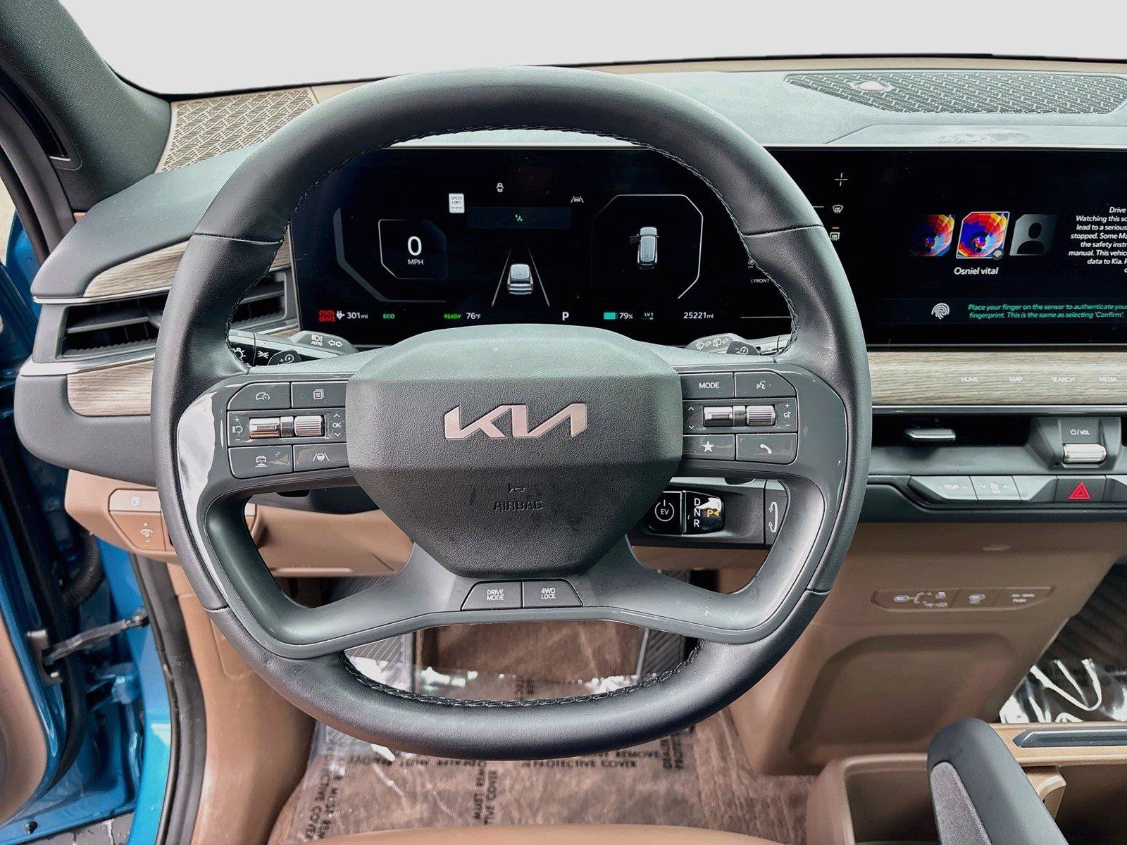 Used 2024 Kia EV9 Land AWD/4WD image 11