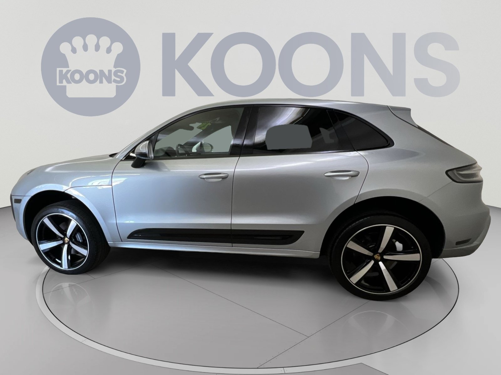 Used 2024 Porsche Macan AWD/4WD image 5
