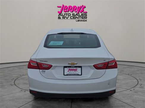 Used 2018 Chevrolet Malibu LT w/ Leather Package image 14