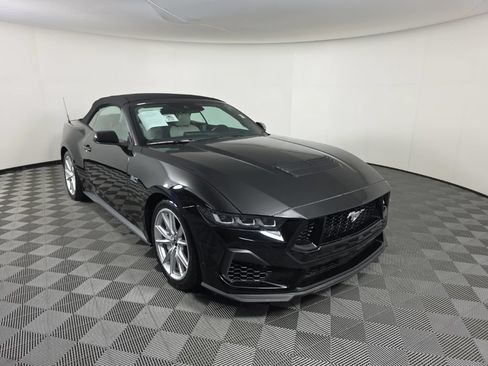 Used 2024 Ford Mustang GT Premium RWD image 7