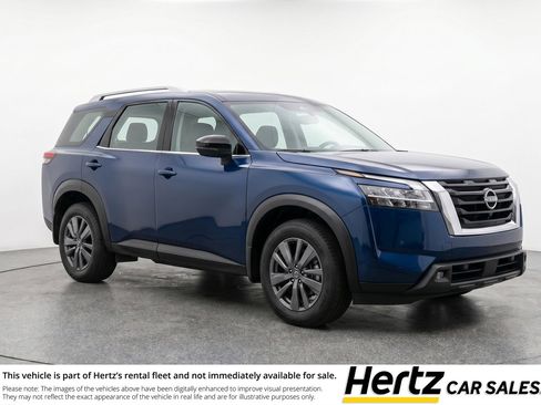 Used 2025 Nissan Pathfinder SV image 1