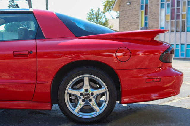 Used 1999 Pontiac Firebird Formula RWD image 5