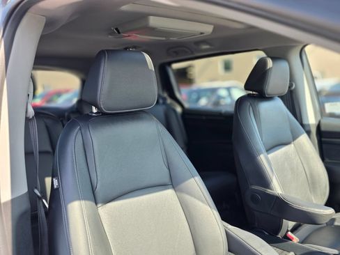 Used 2024 Honda Odyssey Touring image 11