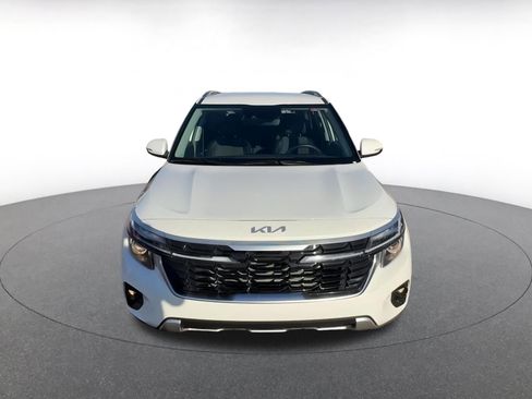 Used 2025 Kia Seltos S image 4