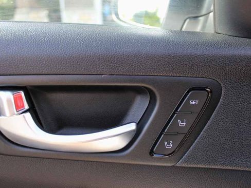 Used 2017 Kia Optima EX FWD image 12