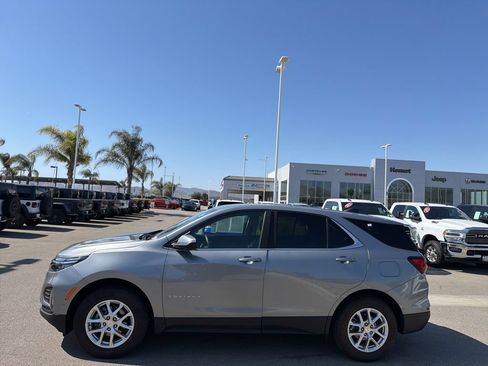 Used 2024 Chevrolet Equinox LT AWD/4WD image 5