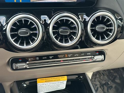 New 2026 Mercedes-Benz GLA 250 image 16