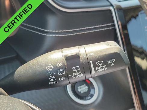 Used 2023 Jeep Grand Cherokee Laredo AWD/4WD image 13