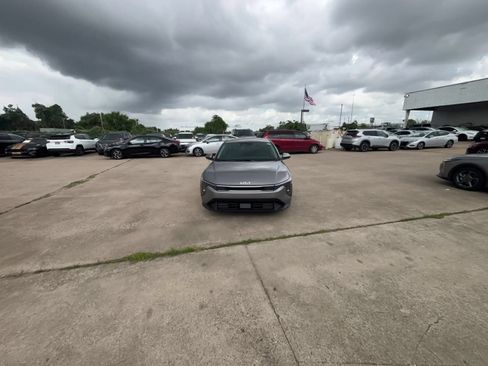 Used 2025 Kia K4 FWD image 16