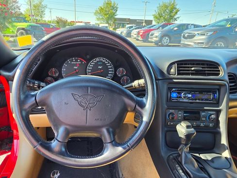 Used 2003 Chevrolet Corvette Convertible w/ Preferred Equipment Group1 RWD image 18