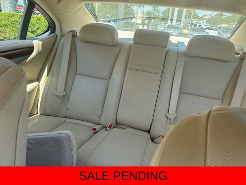 Used 2014 Lexus LS 460 w/ Comfort Package RWD image 14