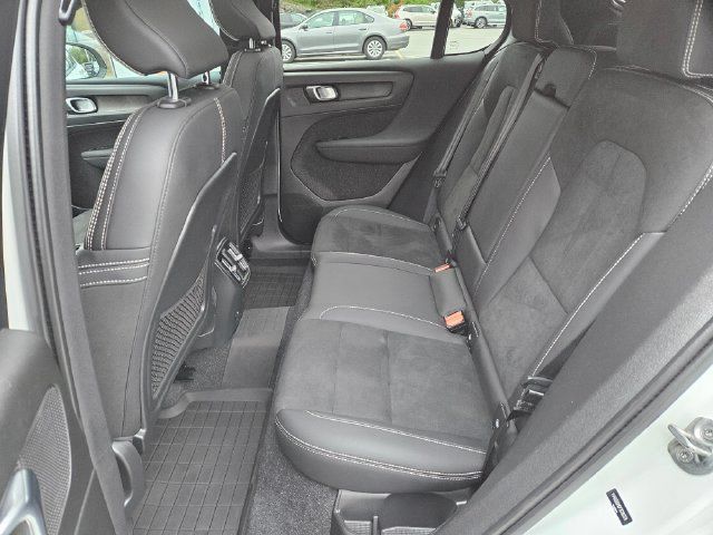 Used 2023 Volvo C40 P8 Recharge Ultimate w/ Protection Package Premier AWD/4WD image 14