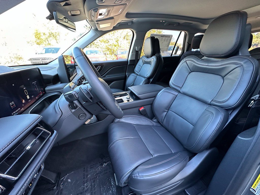 New 2027 Lincoln Aviator Reserve AWD/4WD image 18