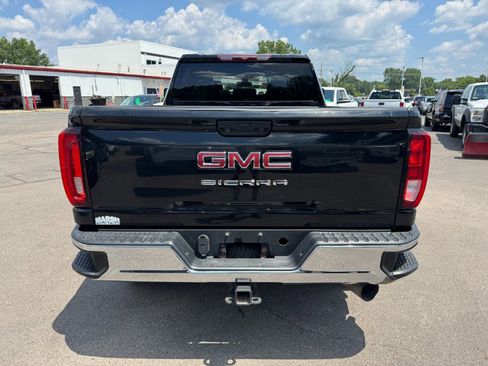 Used 2021 GMC Sierra 3500 4x4 Crew Cab w/ Convenience Package image 4