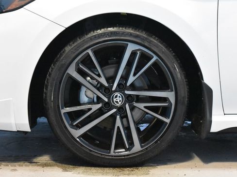 Used 2025 Toyota Camry XSE FWD image 25