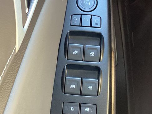 Used 2018 GMC Yukon Denali w/ Denali Ultimate Package AWD/4WD image 45