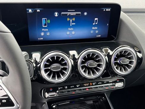 Used 2026 Mercedes-Benz GLA 250 4MATIC image 19