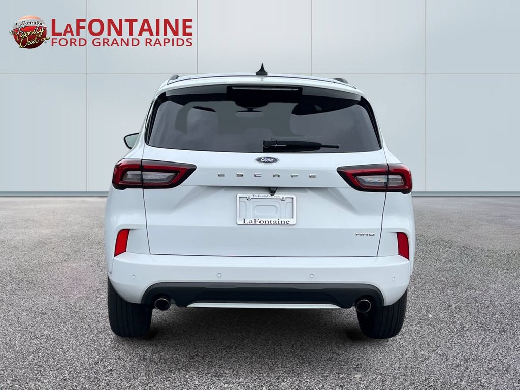 Certified 2023 Ford Escape ST-Line w/ Tech Pack #1 AWD/4WD image 6