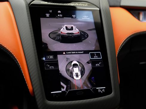 Used 2025 Lamborghini Revuelto AWD/4WD image 93