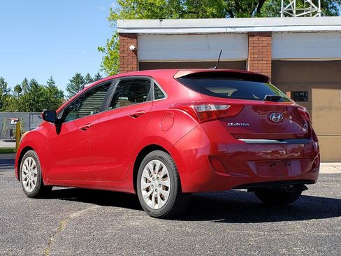 Used 2016 Hyundai Elantra GT FWD image 3