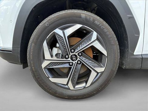 Used 2023 Hyundai Tucson Limited AWD/4WD image 9