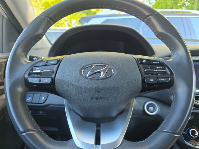 Used 2017 Hyundai Ioniq SEL FWD image 25