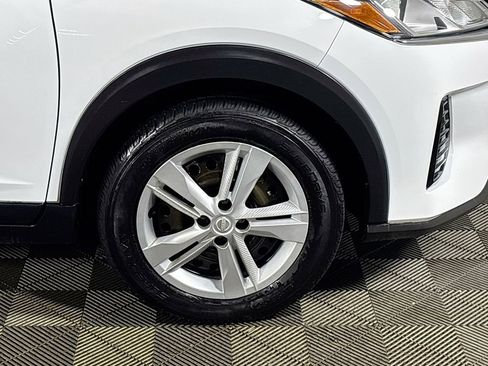 Used 2024 Nissan Kicks S image 22