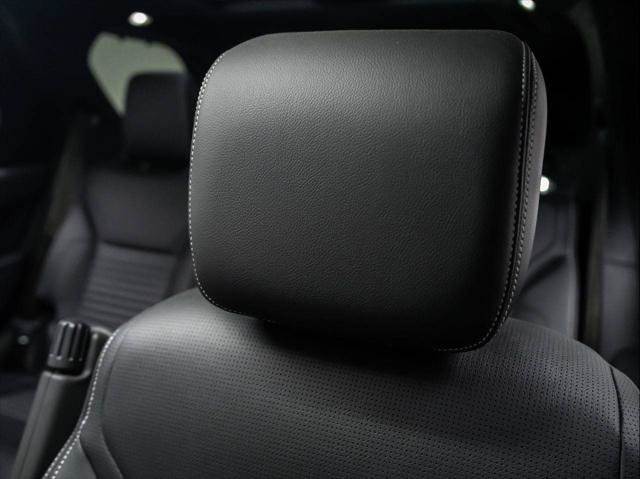 New 2026 Land Rover Discovery S AWD/4WD image 14