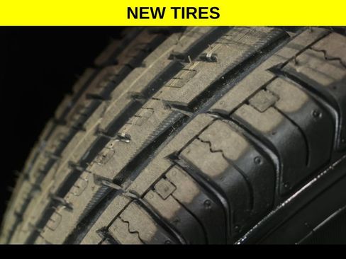 Used 2022 Jeep Cherokee Latitude Lux w/ Sun & Sound Group image 8