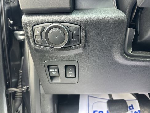 Used 2020 Ford F150 XLT w/ Equipment Group 302A Luxury image 9