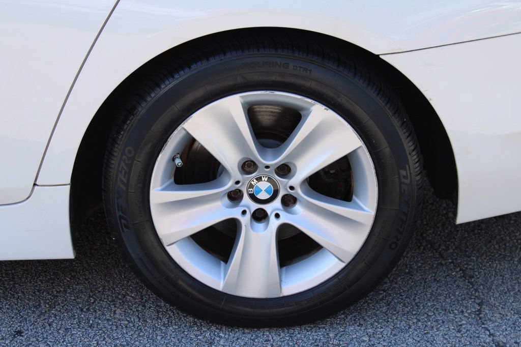 Used 2011 BMW 528i Sedan RWD image 39