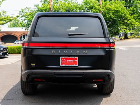 Used 2024 Rivian R1S Adventure AWD/4WD image 5