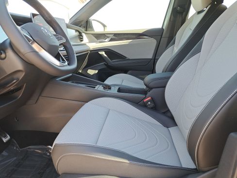 New 2026 Volkswagen Tiguan SE R-Line AWD/4WD image 15