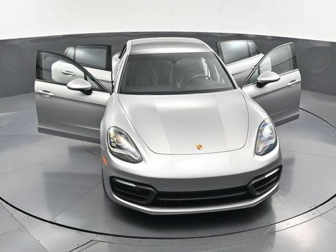 Certified 2022 Porsche Panamera 4 AWD/4WD image 33