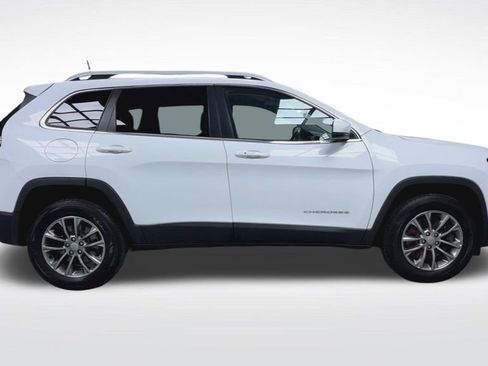 Used 2019 Jeep Cherokee Latitude Plus AWD/4WD image 9
