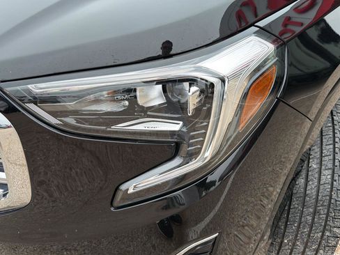 Used 2019 GMC Terrain Denali w/ Advanced Safety Package FWD image 9