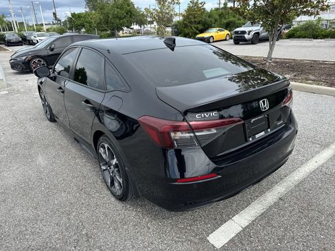 Used 2025 Honda Civic Sport Touring image 12