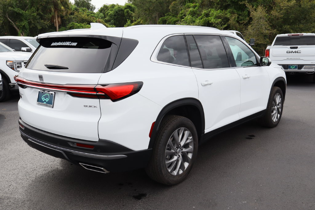 Certified 2026 Buick Enclave Preferred FWD image 9