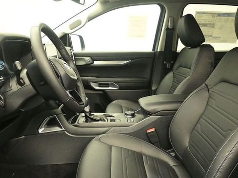 New 2025 Ford Ranger Lariat w/ FX4 Off-Road Package image 13