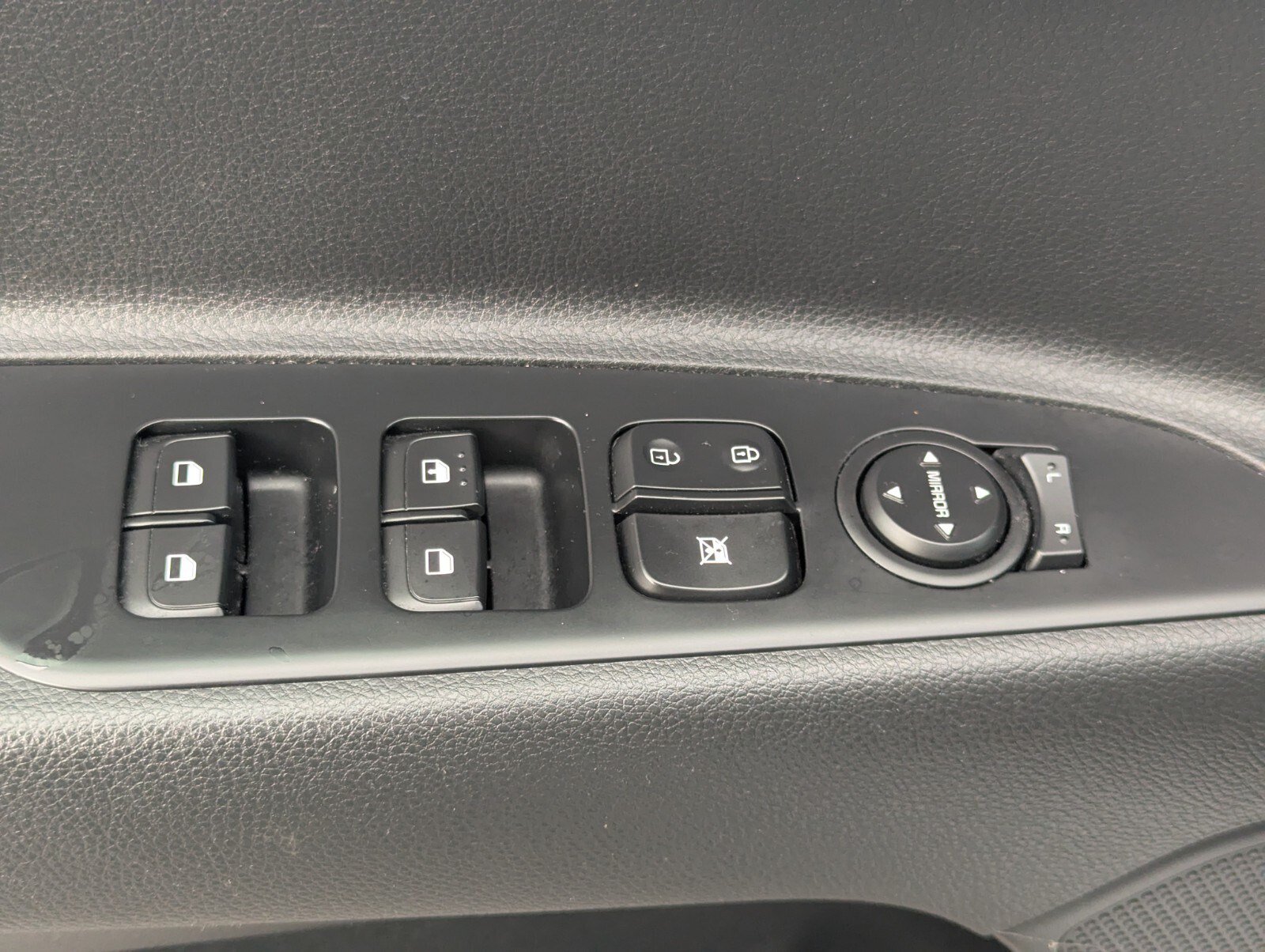 Used 2022 Kia Rio S FWD image 23