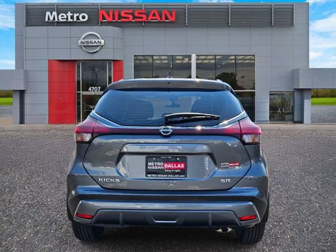 Used 2023 Nissan Kicks SR image 4