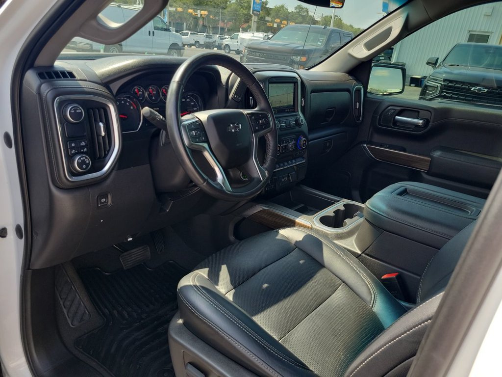 Certified 2021 Chevrolet Silverado 1500 RST w/ LPO, Blackout Package RWD image 10