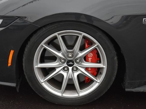 Used 2024 Ford Mustang GT Premium image 11