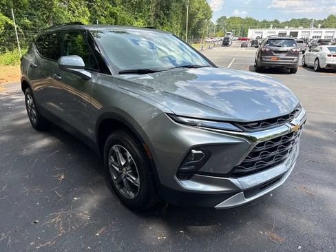 Used 2024 Chevrolet Blazer LT w/ Convenience Package FWD image 7